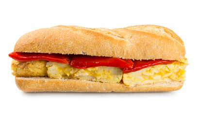 Bocadillo de tortilla con pimientos