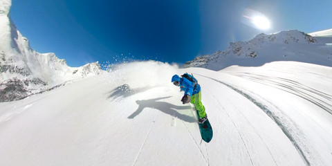 SELFIE: Man shreds fresh snow during a heliboarding trip in British Columbia