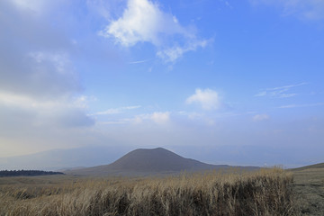 Fototapeta premium 米塚 (阿蘇, 熊本)