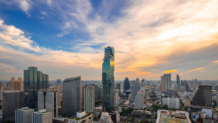 Fototapeta na wymiar Aerial view beautiful sunset Metropolitan Bangkok City downtown cityscape urban skyline - Bangkok city landscape Thailand
