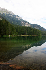 Naklejka na ściany i meble Mountains reflected in the lake