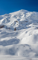 Fototapeta na wymiar Snow Capped mountain near Komna plato