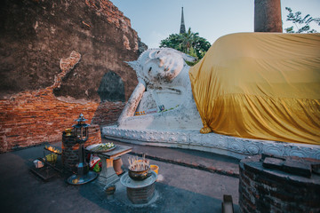 Wat Yai Chaimongkol Buddhist temple on Asahna Bucha Day. 