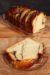 Yeast cake with poppy seed