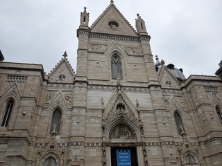Fototapeta na wymiar Napoli - Facciata del Duomo