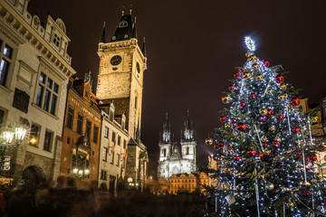 Fototapeta na wymiar Christmas tree in Prague at night.