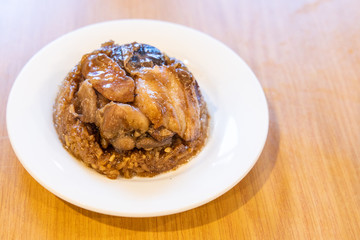 Loh Mai Kai, popular steamed glutinous rice with chicken mushroom