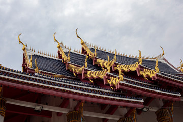 Fototapeta na wymiar temple in thailand