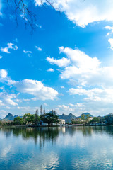 Naklejka premium Mountains and lakes in guilin, guangxi, China