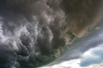 Obraz premium Dark sky and dramatic black cloud before rain.Big rainy storm