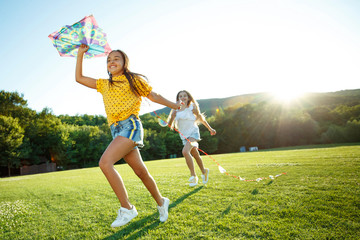 Children have fun in nature. 