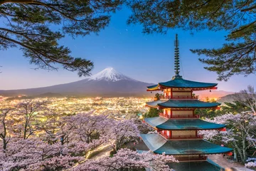 Store enrouleur tamisant Mont Fuji Fujiyoshida, Japon avec le mont Fuji et la pagode Chureito