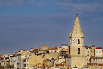 Fototapeta na wymiar Marseille, vue des vieux quartiers