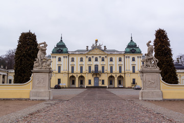 Fototapeta premium Zespół pałacowo – parkowy Branickich w Białymstoku, Wersal Podlasia, Podlasie, Polska