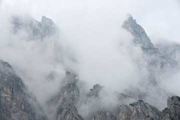 Fototapeta premium An der Hängebrücke Nähe Hintersee