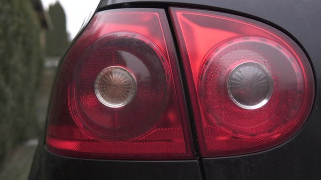 Blinker setzten zum abbiegen 