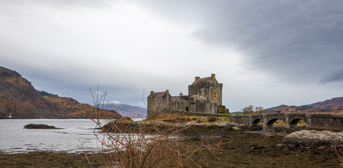 Fototapeta premium Eilean Donan Castle, Dornie, Wester Ross, Scotland, United Kingdom