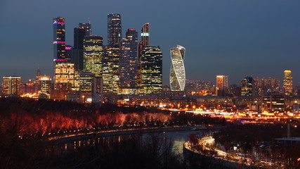 Obraz premium Russian business center Moscow city and Moscow river, view from Vorobyovy Gory observation deck on a winter evening