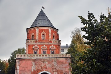 Fototapeta premium Architecture of Moscow, Ismailovo park. Popular landmark. Color photo.