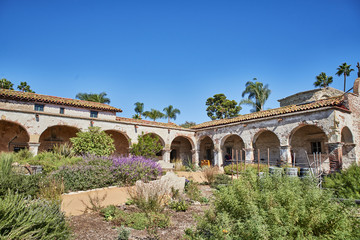 Obraz premium Old Buildings of a Historic Spanish Mission Church in California