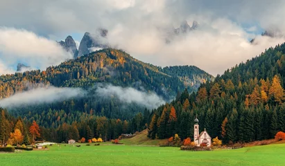 Photo sur Plexiglas Dolomites Dolomites church