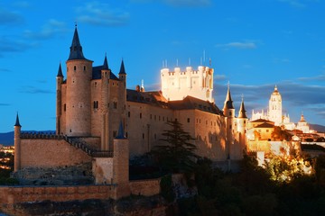Fototapeta premium Alcazar of Segovia at night
