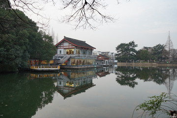Fototapeta na wymiar Traditional house by the lake