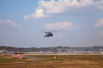 Fototapeta premium dynamic airshow by Helicopter