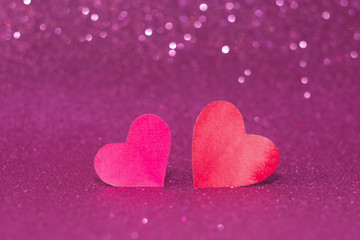 Fototapeta premium hearts on a pink background