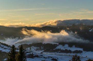 Fototapeta premium Panorama zimowa z Wysokiego Wierchu (Pieniny) zimą