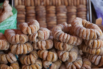 ready-to-sell dried figs on the market