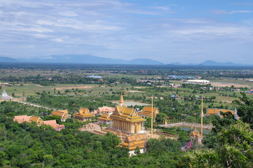 Fototapeta na wymiar Panoramic view of buddist temple