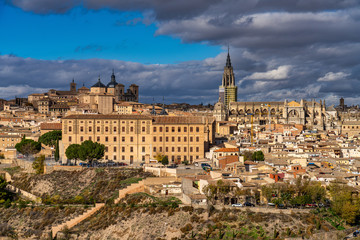 Fototapeta na wymiar Toledo, Spain. Old city with its Royal Palace over the Tagus River sinuosity