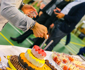 Gâteau d'anniversaire - 318514316