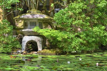 天授庵の池泉回遊式庭園