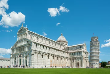Crédence de cuisine en verre imprimé Tour de Pise Historical landmark leaning tower of Pisa, Italy