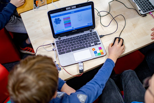 Computer-Kurs für Kinder, digitale Bildung
