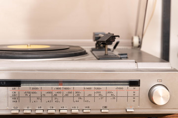 Obraz premium old vinyl player