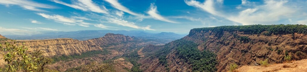 Fototapeta na wymiar Matheran Mountain View in India