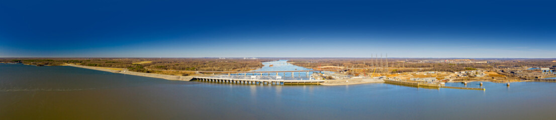 Fototapeta na wymiar Aerial panorama of the Kentucky Dam over the Tennessee River