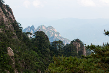 Fototapeta na wymiar China Huangshan Gelbe Berge