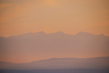 Obraz premium sunrise in the mountains