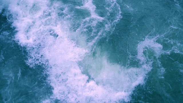 SLOW MOTION: surface boiling water