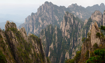 Fototapeta na wymiar Stone Column and Songling Peaks at the West Sea area Huangshan Mountain China