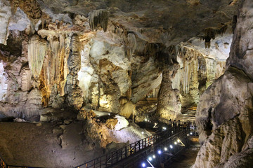 Paradise Cave in the national park Vietnam