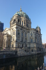 Fototapeta na wymiar ドイツのベルリンの古くて美しい建物