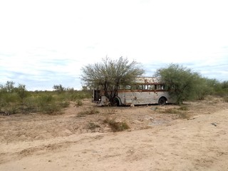 Colectivo en ruinas