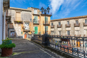 Italy, Sicily, Messina Province, Francavilla di Sicilia. The medieval hill town of Francavilla di Sicilia.