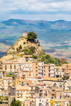 Italy, Sicily, Enna Province, Centuripe.  The ancient town of Centuripe in eastern Sicily. The town is pre-Roman, dating back to the 5th century BC.