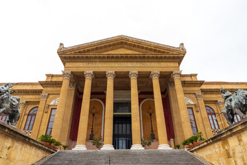 Obraz premium Italy, Sicily, Province of Palermo, Palermo. The Teatro Massimo opera house in Palermo.